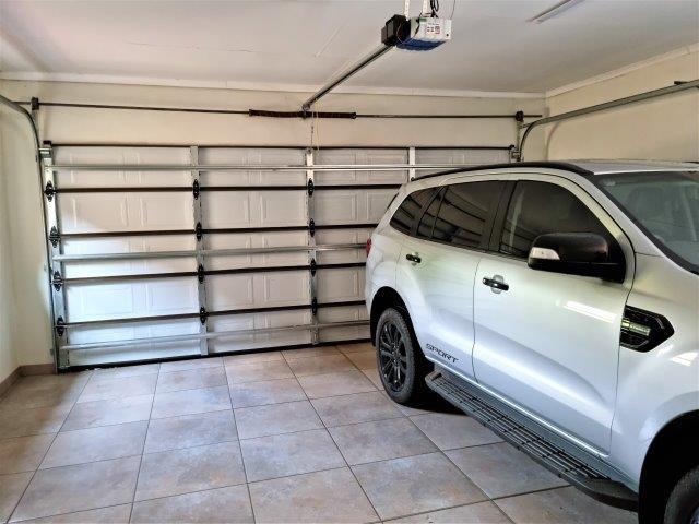 To Let 4 Bedroom Property for Rent in Melodie North West